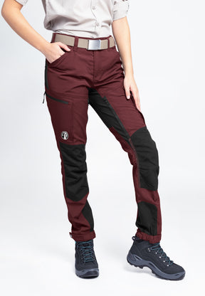 Outdoorhose ALLROUNDER PRO Damen von Wandermut Weinrot Vorne